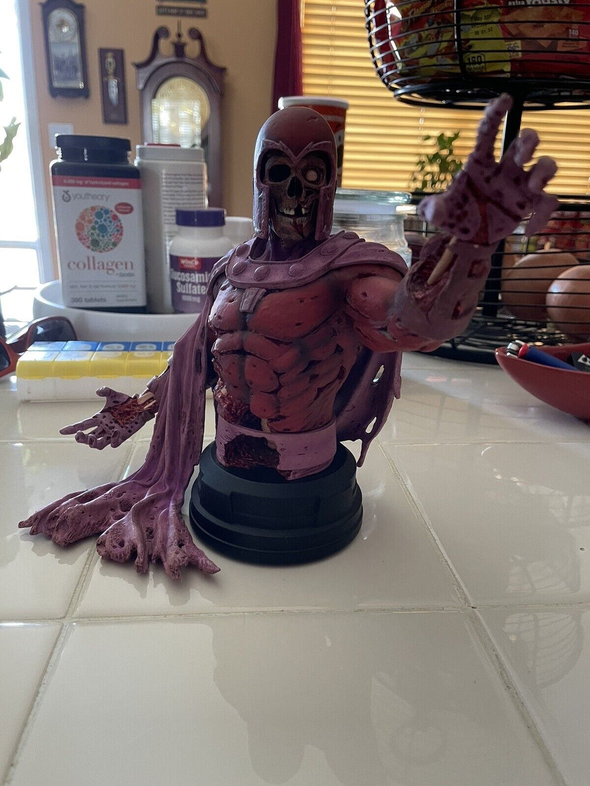 Gentle Giant 1/8 Zombie Magneto Bust Convention Exclusive