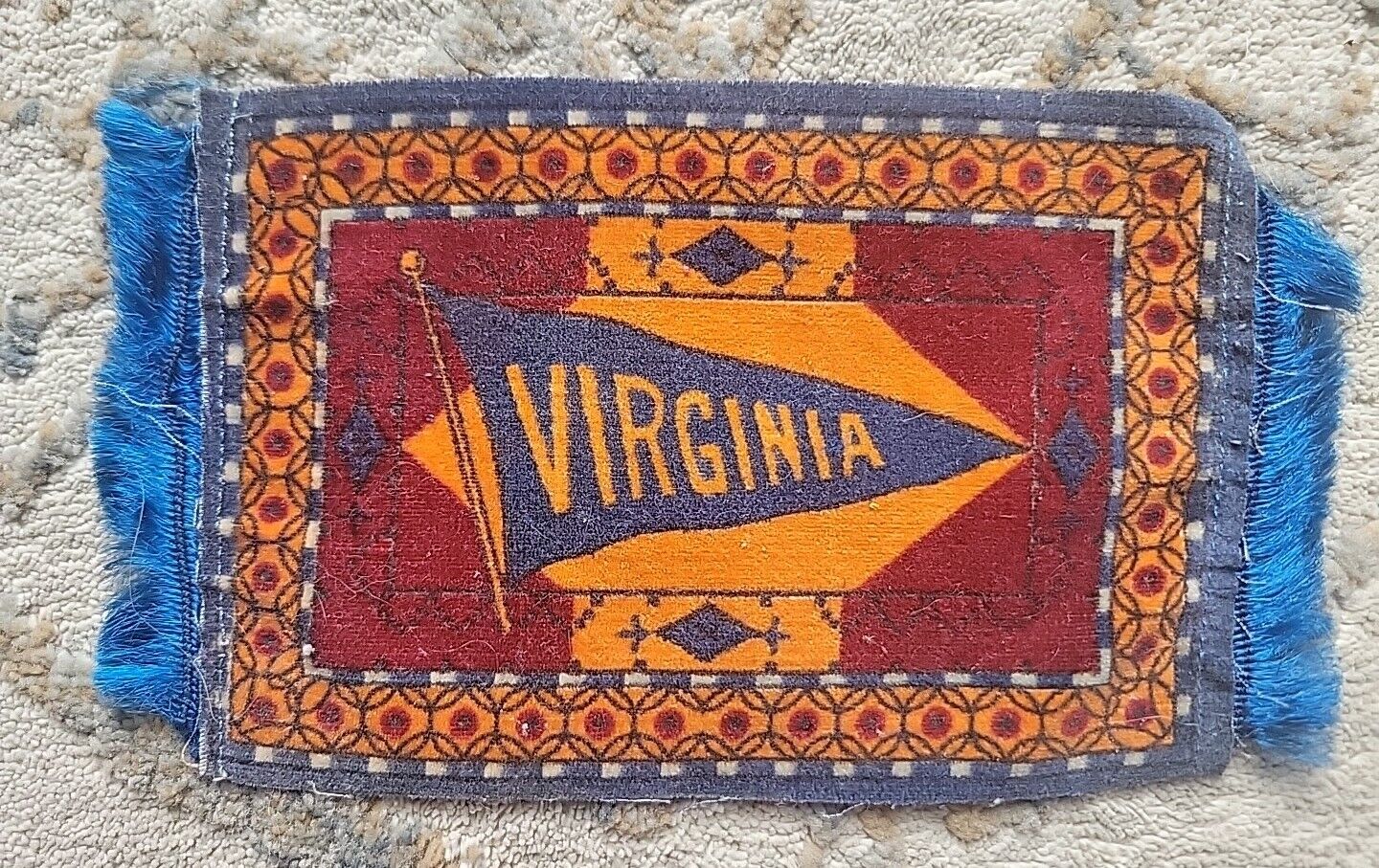 c1910s  cigarette / tobacco felt UNIVERSITY of VIRGINIA blue border medium size