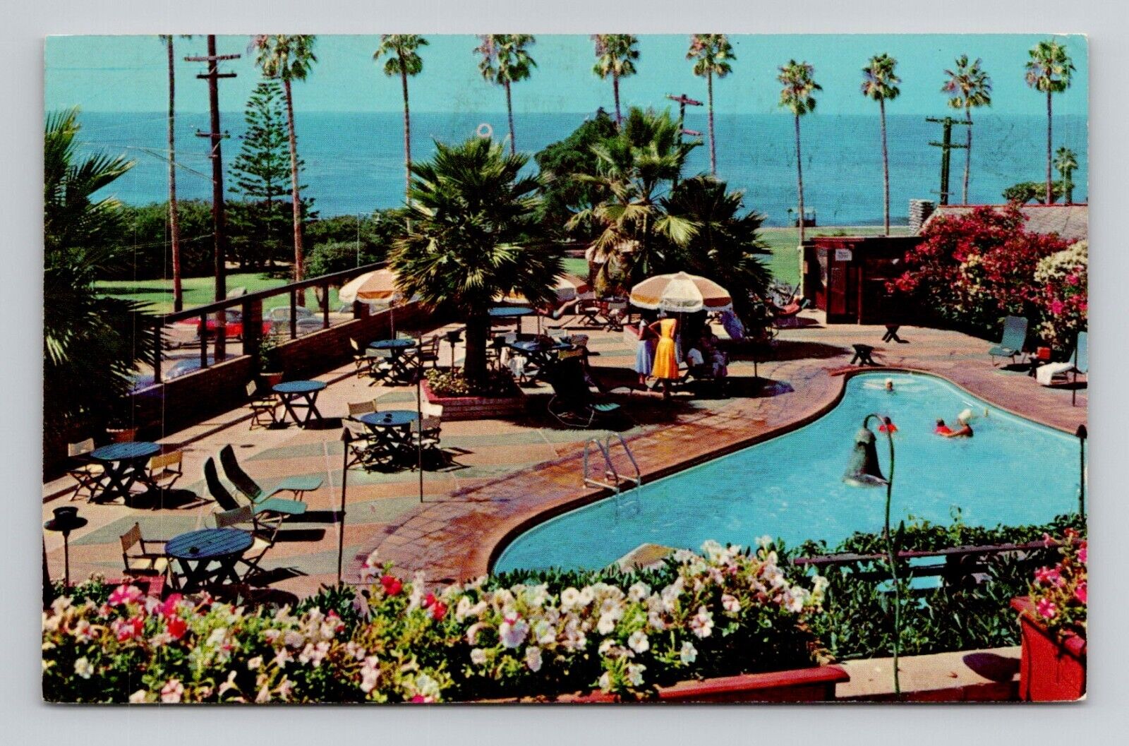 Postcard La Valencia Hotel La Jolla California CA, Vintage Chrome F7