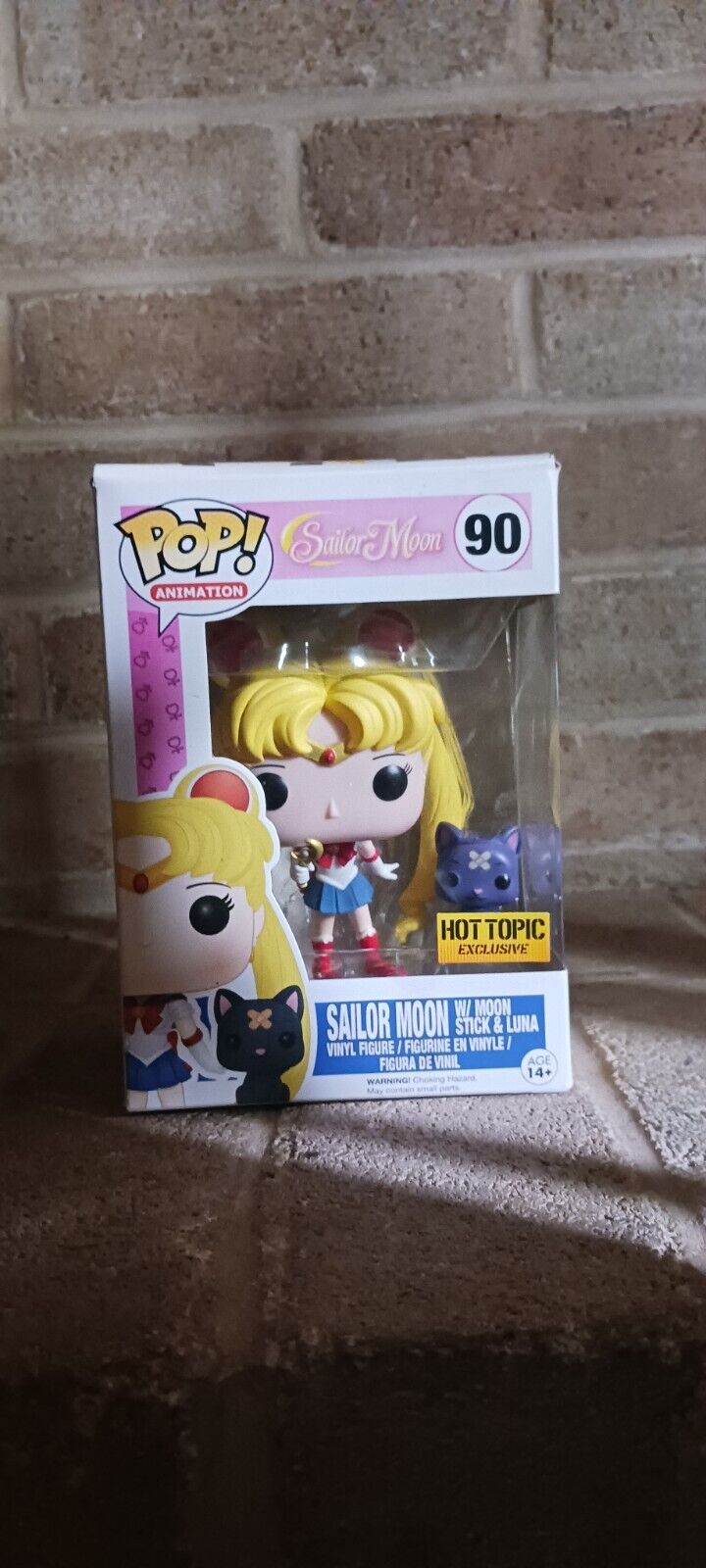 Sailor moon with moon stick & luna funko pop (hot topic exclusive)