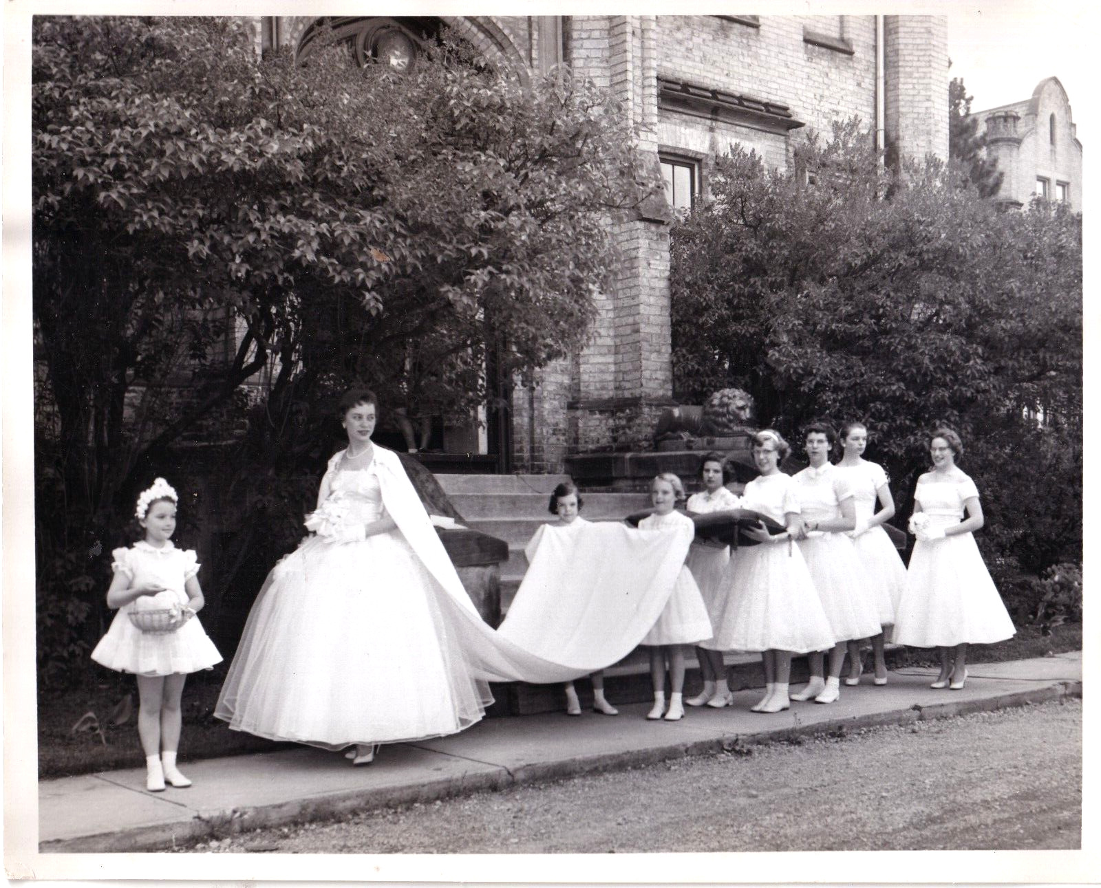 Photo 1957 Bridal Procession, Six Girl Attendants, 2 Bridesmiads, 8\
