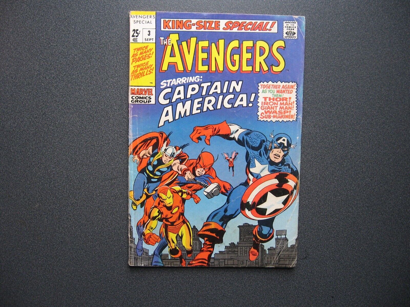 AVENGERS KING-SIZE SPECIAL #3 Marvel Comic Book 1969 Captain America Low-Grade