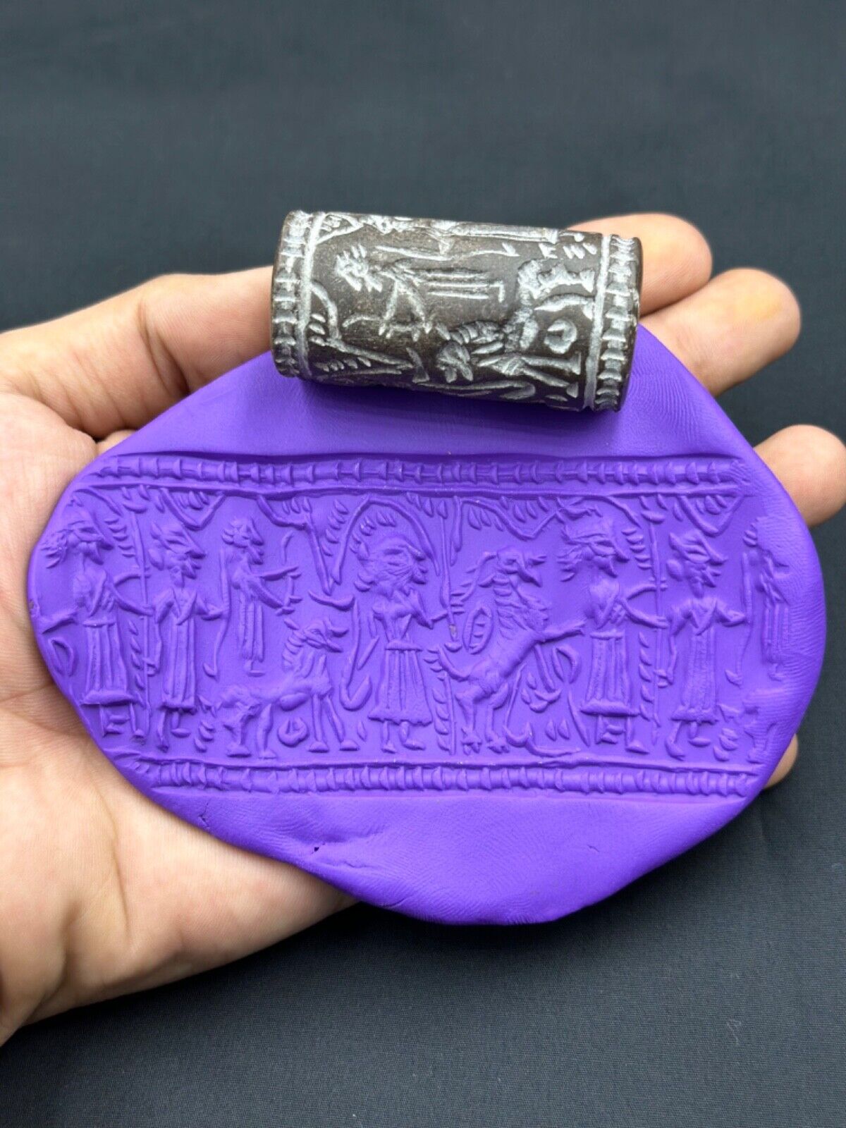 Super unique Sumerian Ancient near eastern cylinder seal stamp Rare Peace top