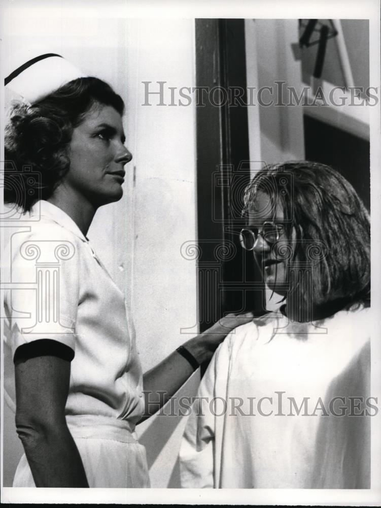 1982 Press Photo Nancy Cartwright and Katherine Ross in Marian Rose White