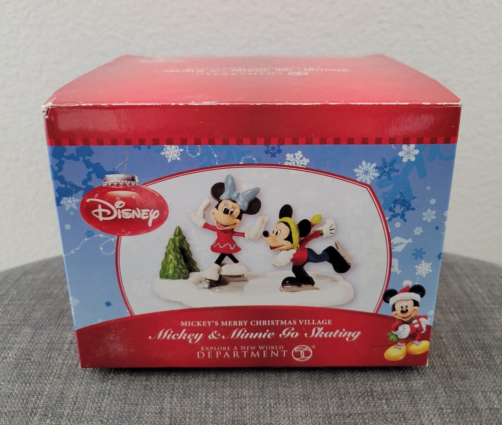 Dept 56 Disney Minnie Go Skating Figurine Mickeys Merry Christmas Village Figure