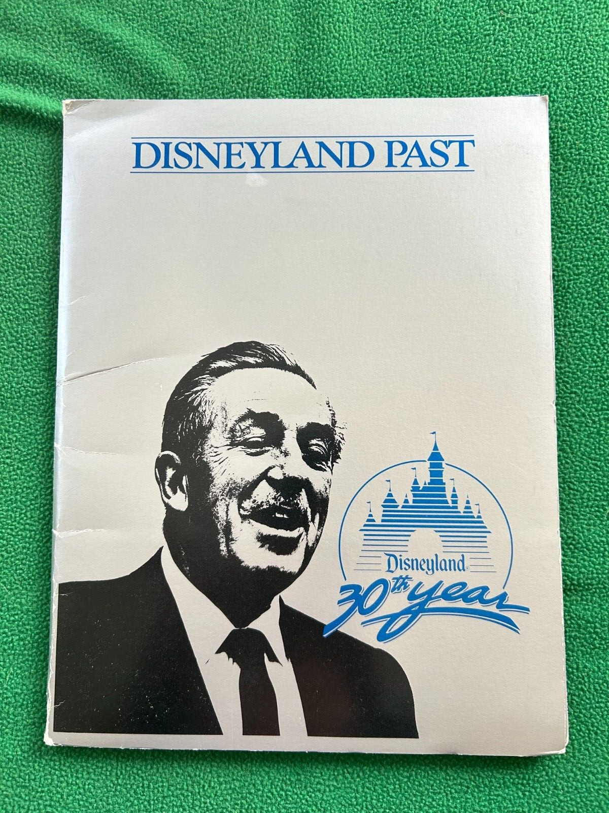 Disneyland Past 30th Anniversary 1955 - 1985 Press Kit Folder with 12 Photos