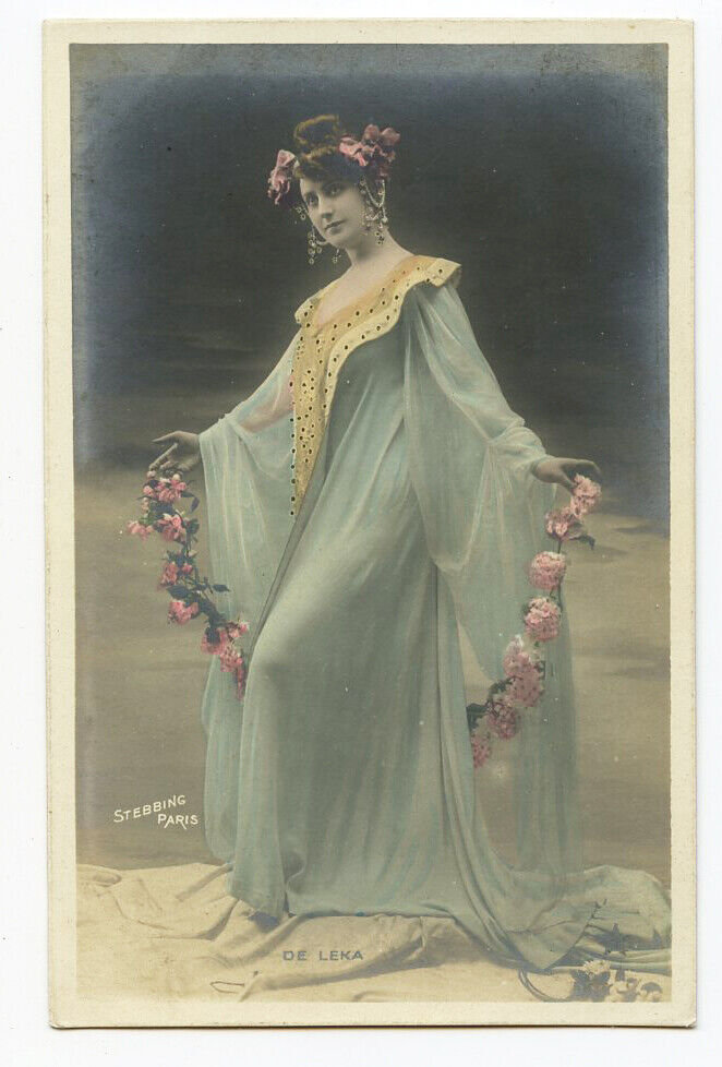 c 1907 Glamor FRENCH BEAUTY Pretty Lady Glamour photo postcard