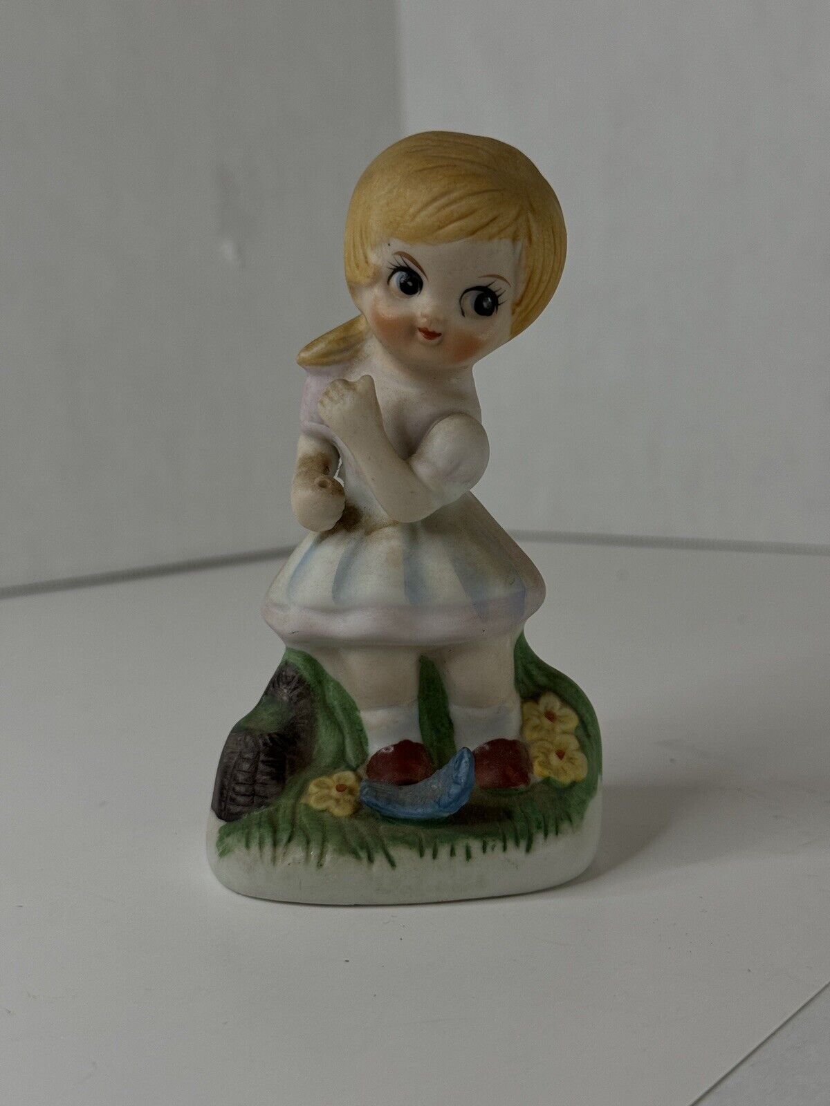 little girl figurines ceramic