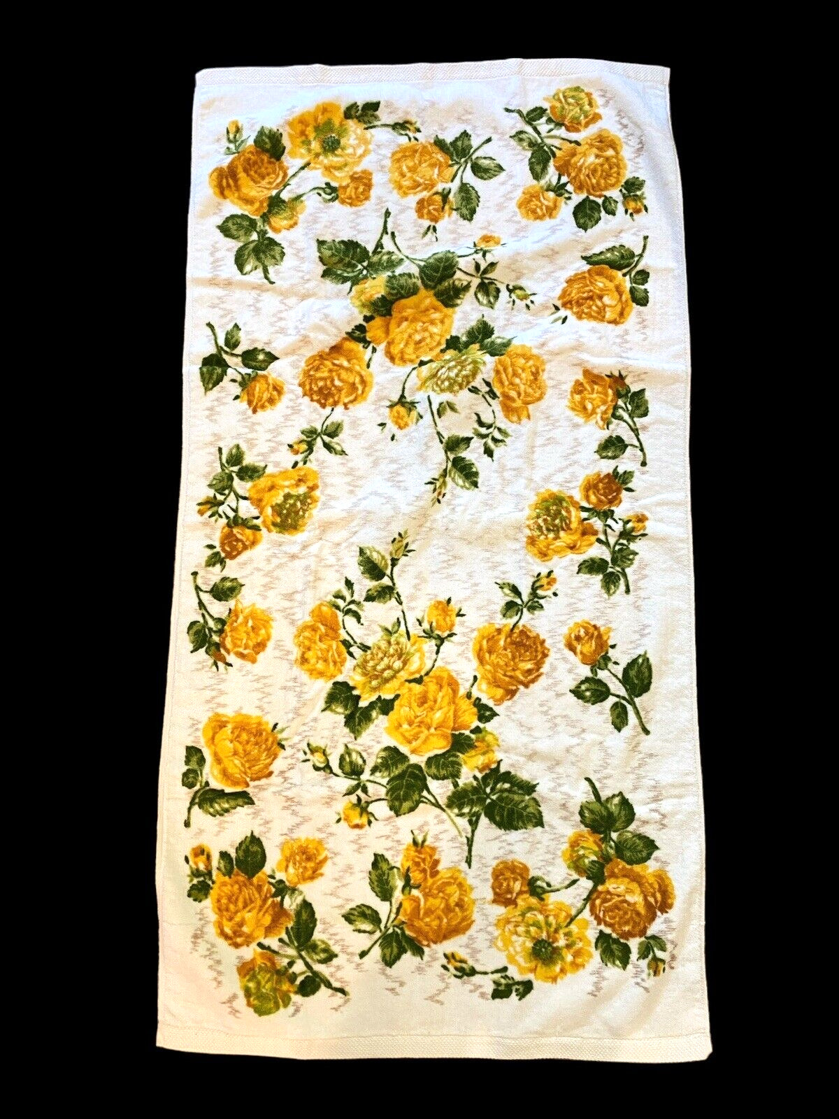 Vintage 70s Springmaid Bath Towel YELLOW ROSES 24x48\