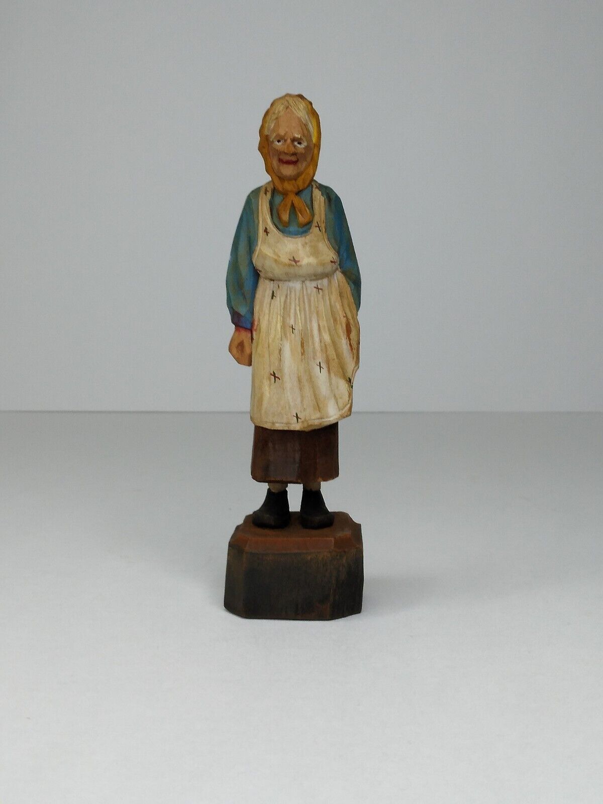 ANRI Old Vintage Hand Carved Wood Wooden Carving Woman Lady Harvest Farming