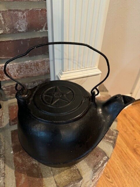 Antique Cast Iron Water Kettle W/ Swivel Lid & Handle Chattanooga Star #8 USA
