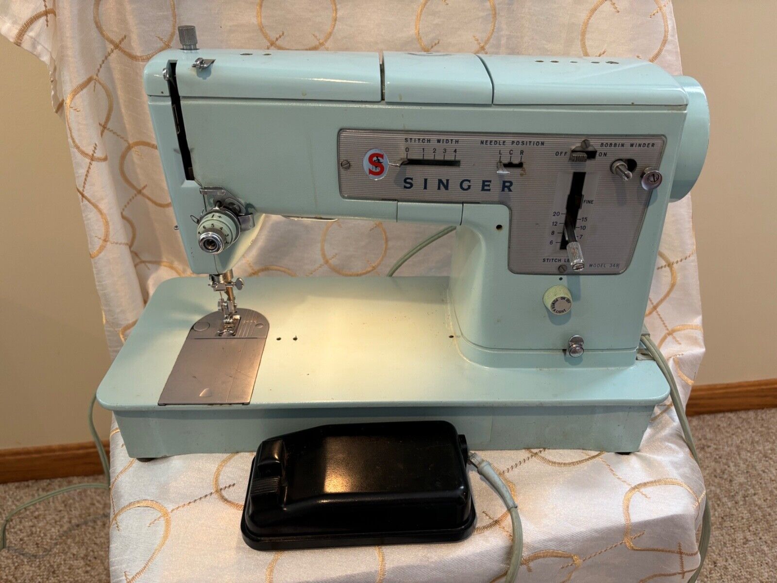 Vintage Singer Sewing Machine Model 348 Robin Egg Blue With Pedal And Case