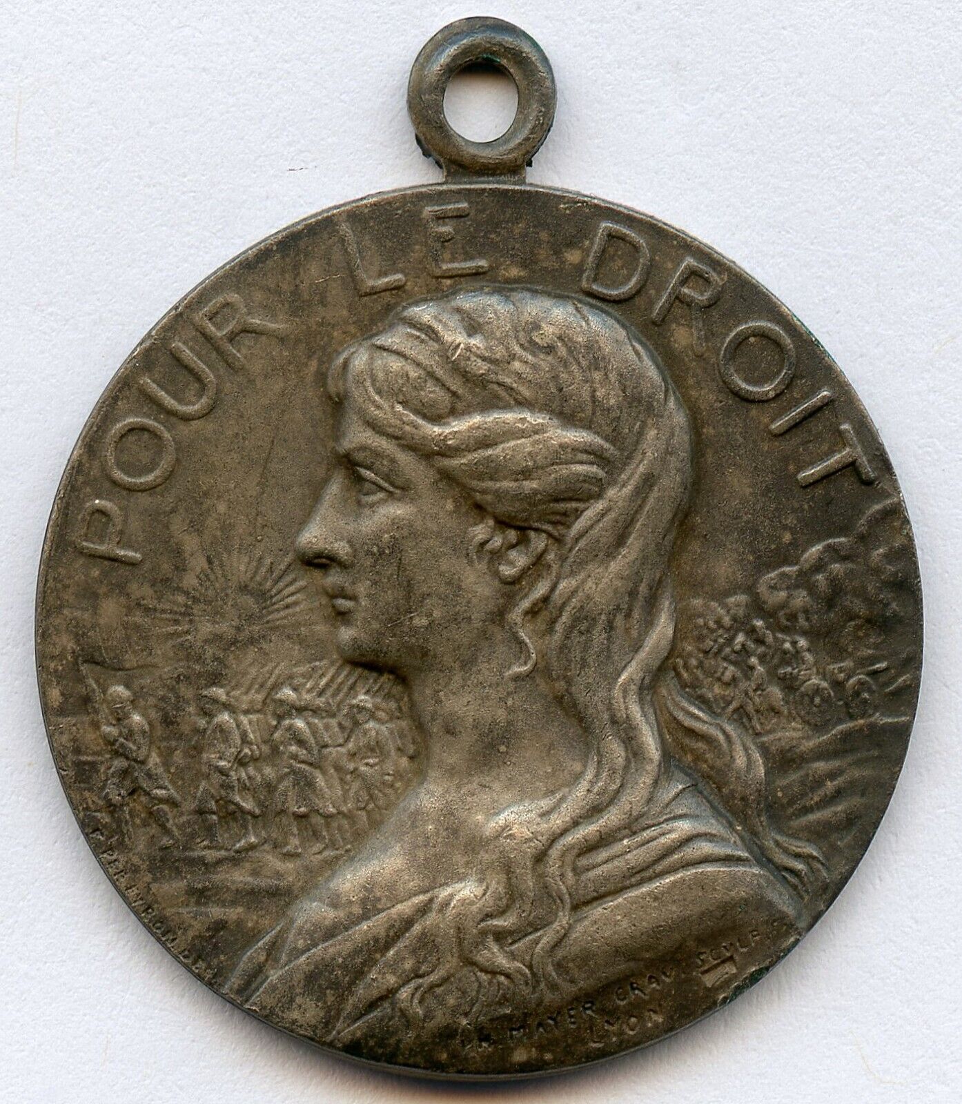 France WWI 1914-1915 Pour le Droit Patriotic Medal by Mayer 27mm 