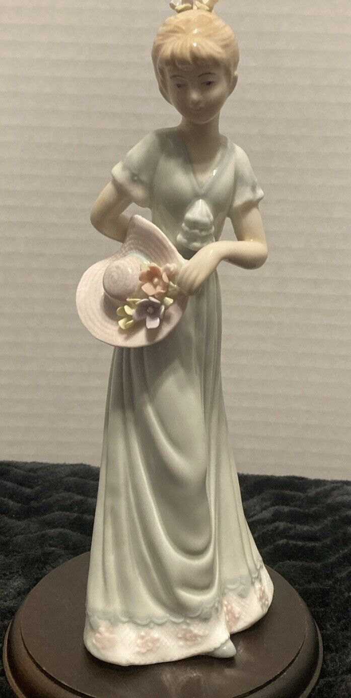 Vintage House Of Lloyd Porcelain Garden Party Lady Figurine