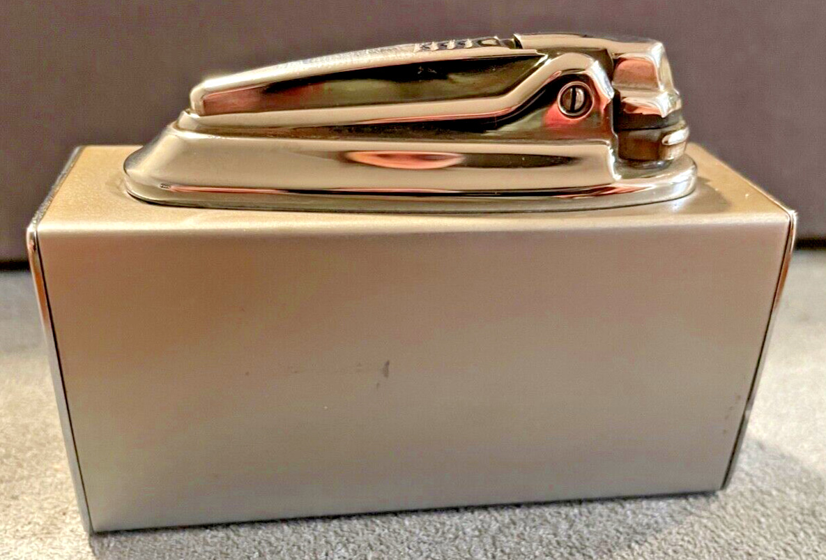 Vintage Mid-Century RD DESIGN  Ronson Table Top Lighter-Chrome--UNTESTED