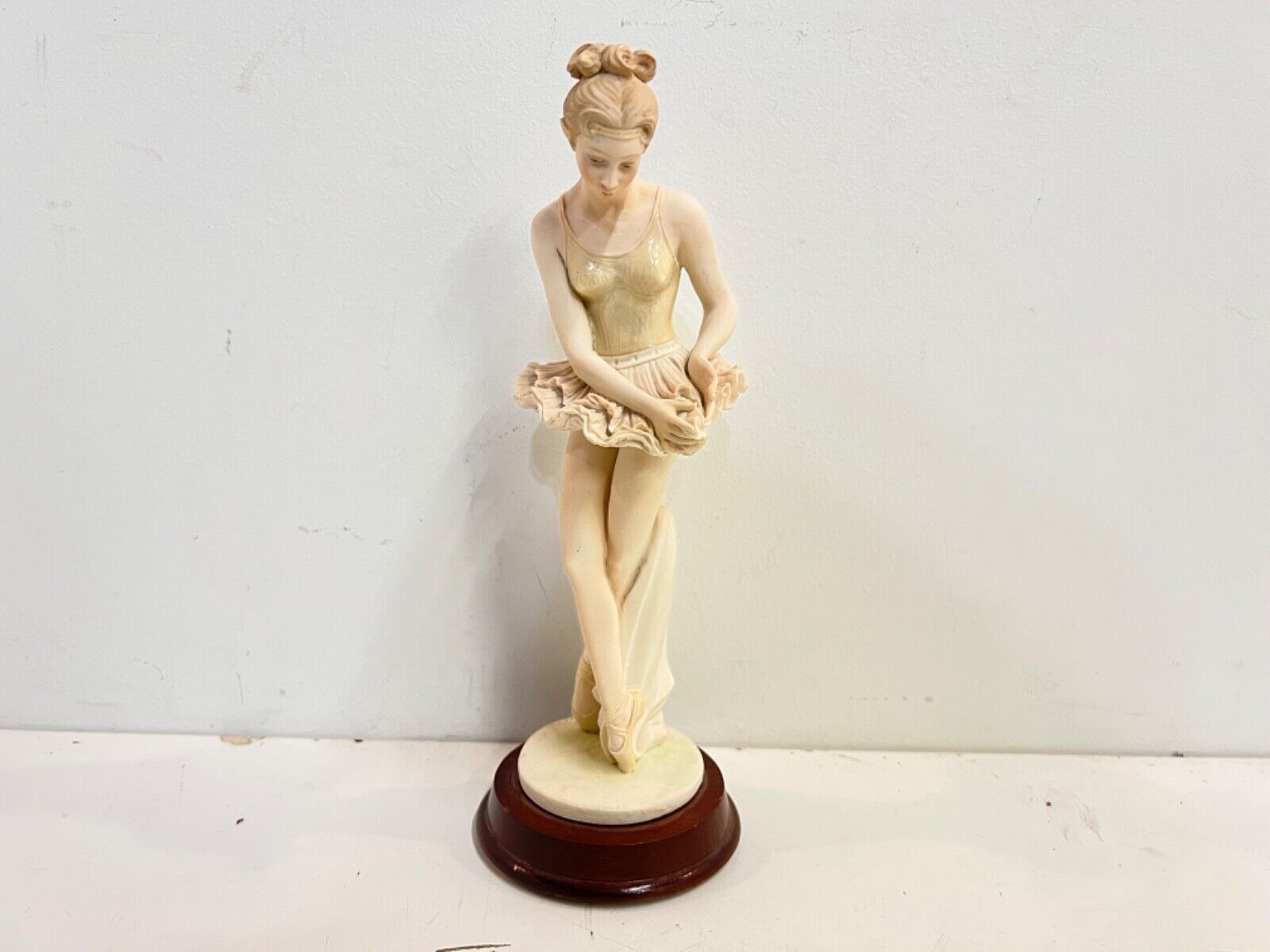 Vintage Capodimonte Pucci Ballerina Preparing to Dance Figurine