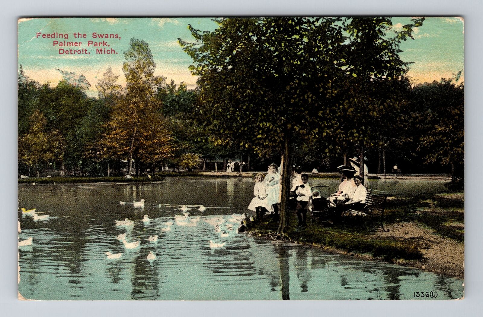 Detroit MI-Michigan, Feeding Swans Palmer Park, c1912 Antique Vintage Postcard