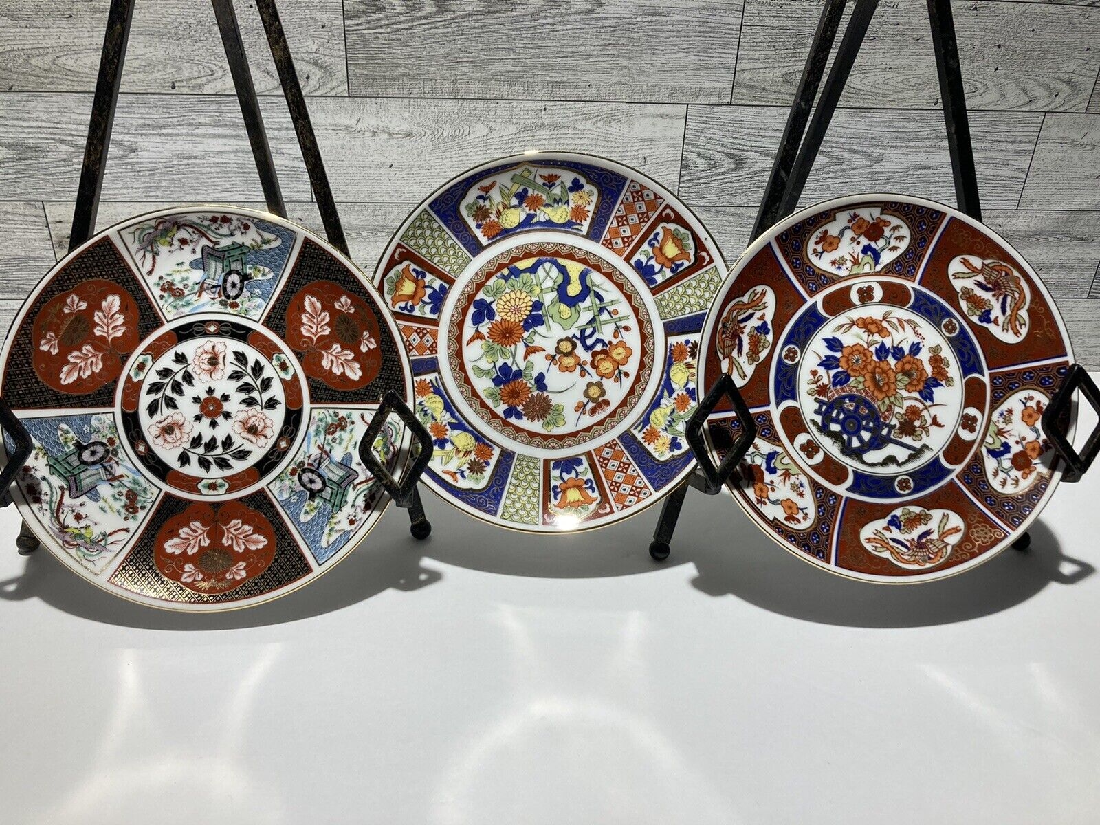 Lot of 3 Vintage Imari Ware Decorative Plates Dish Gold Trim Porcelain
