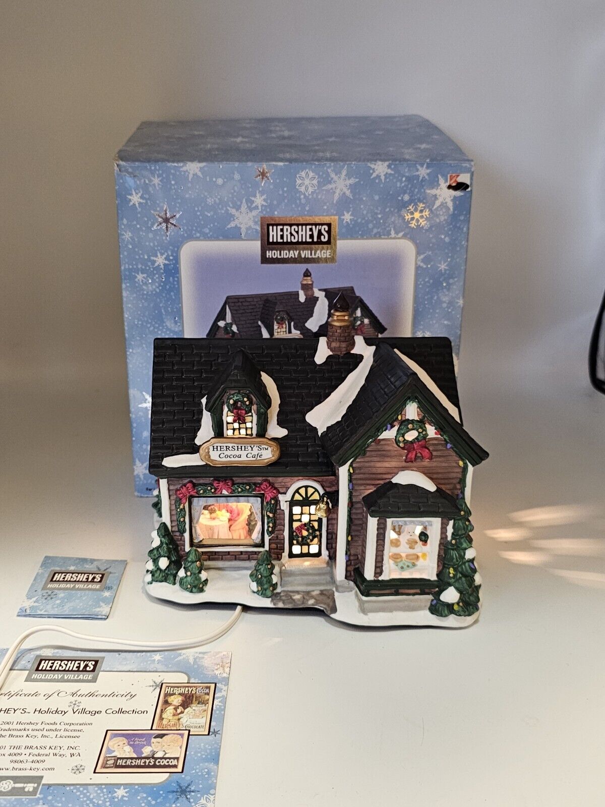 Vtg Hershey\'s Holiday Village COCOA CAFE 2001 Christmas Limited Edition W Light 