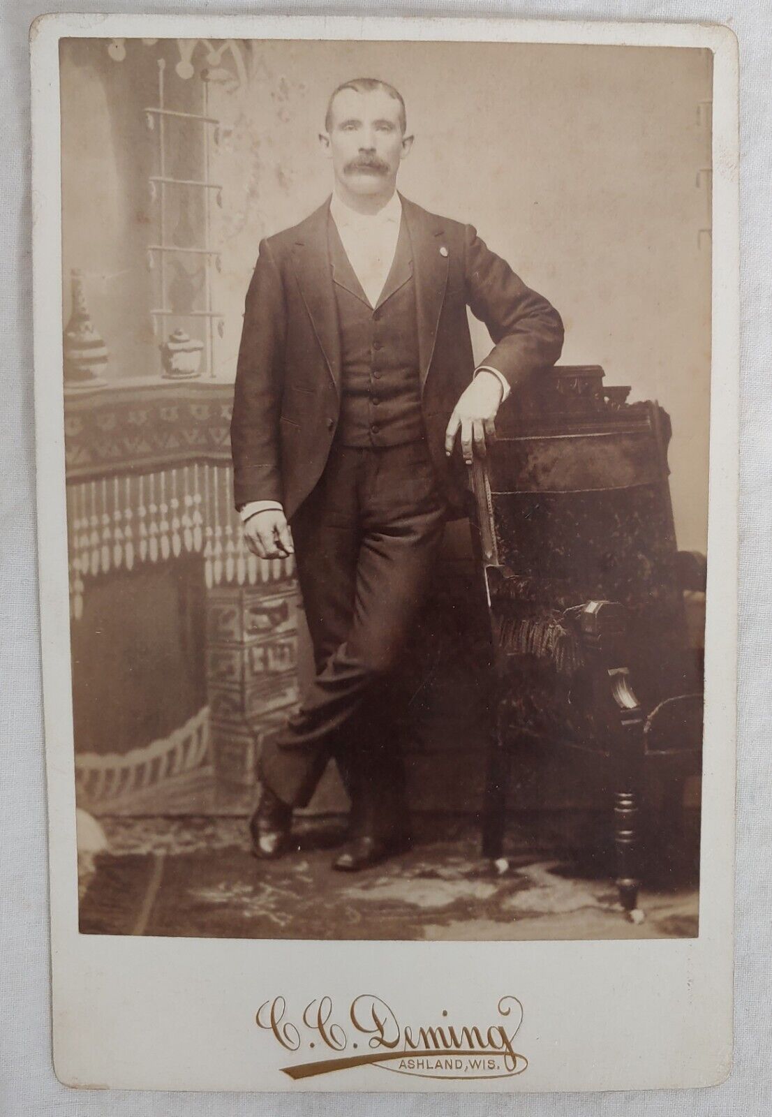 Vintage Cabinet Card 1800s 1900s Man Mustache Suit Deming Ashland Wisc