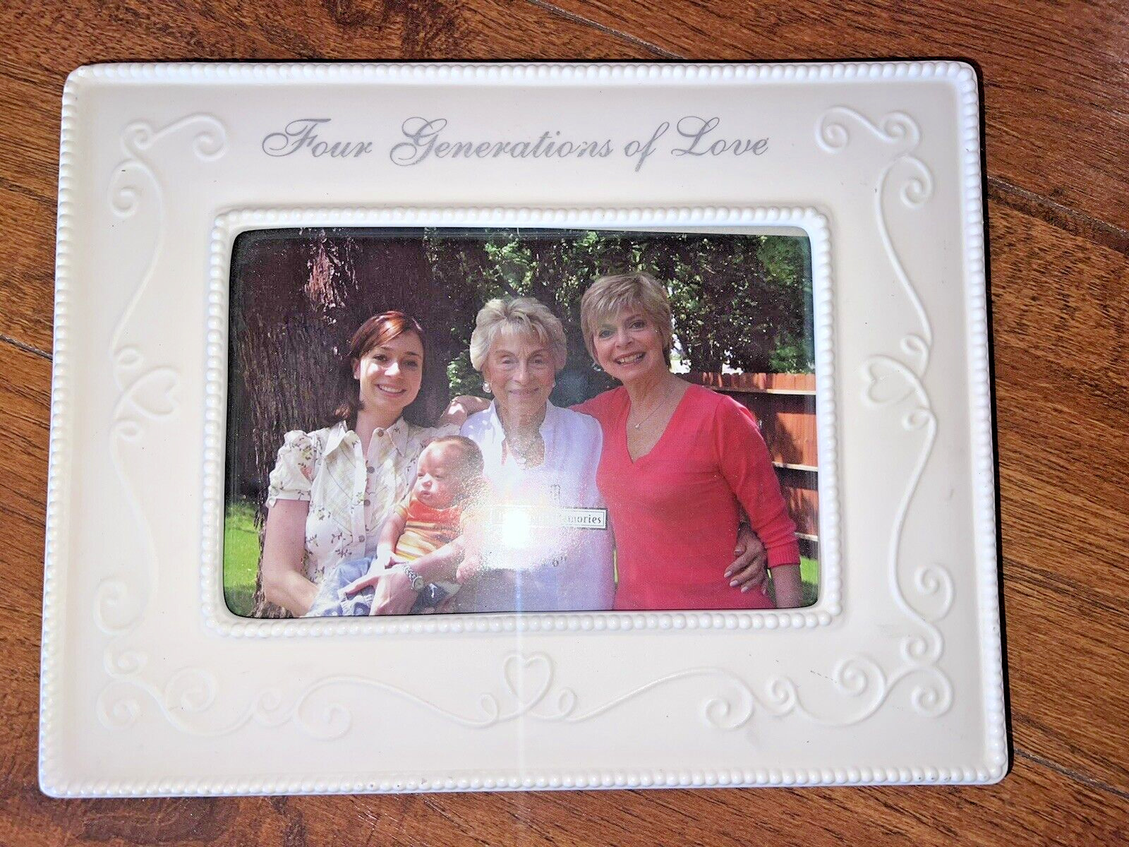 GANZ PICTURE FRAME  - FOUR   GENERATIONS OF LOVE - HOLDS 4\