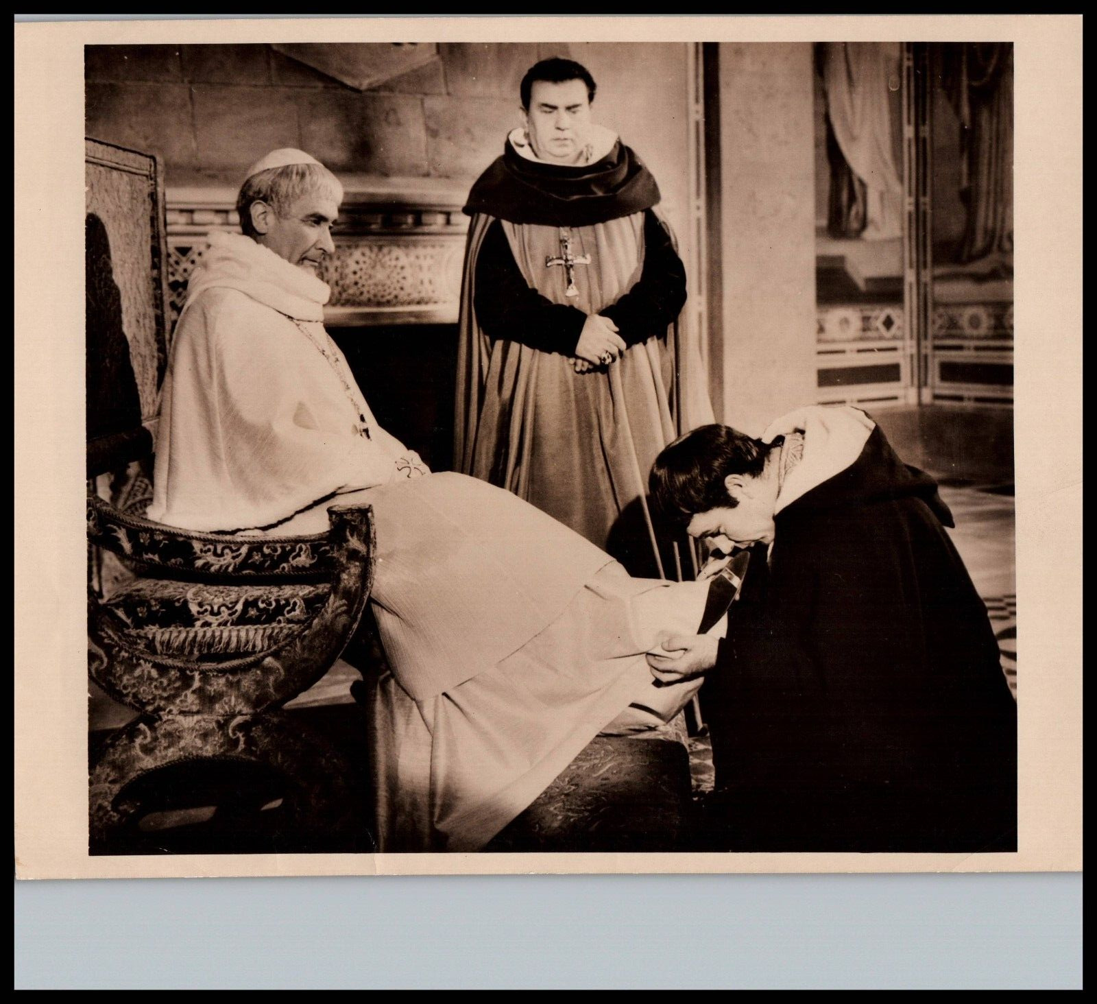1963 RICHARD BURTON + PAOLO STOPPA + GINO CERVI PORTRAIT ORIG PHOTO 400