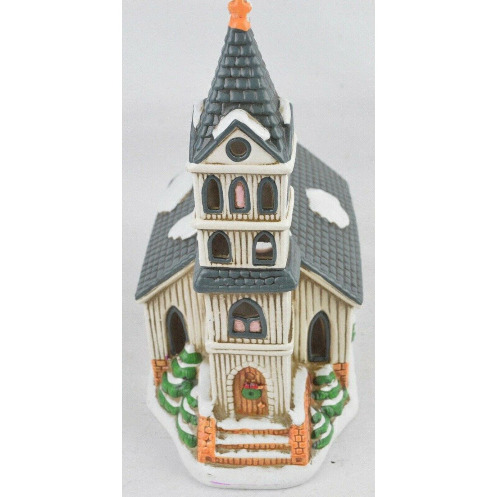 Colonial Village Lighted Church Lefton China 1989 Hand Painted Byron Wood #07333