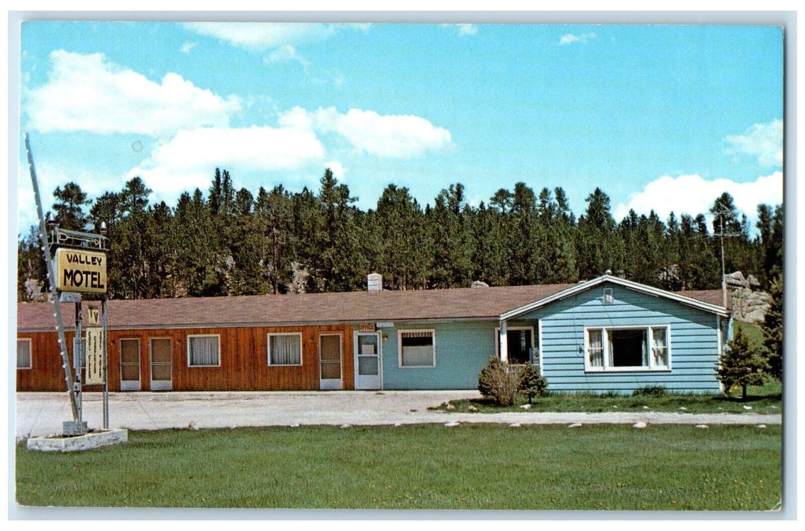 c1950's Valley Motel Roadside Custer South Dakota SD Unposted Antique Postcard