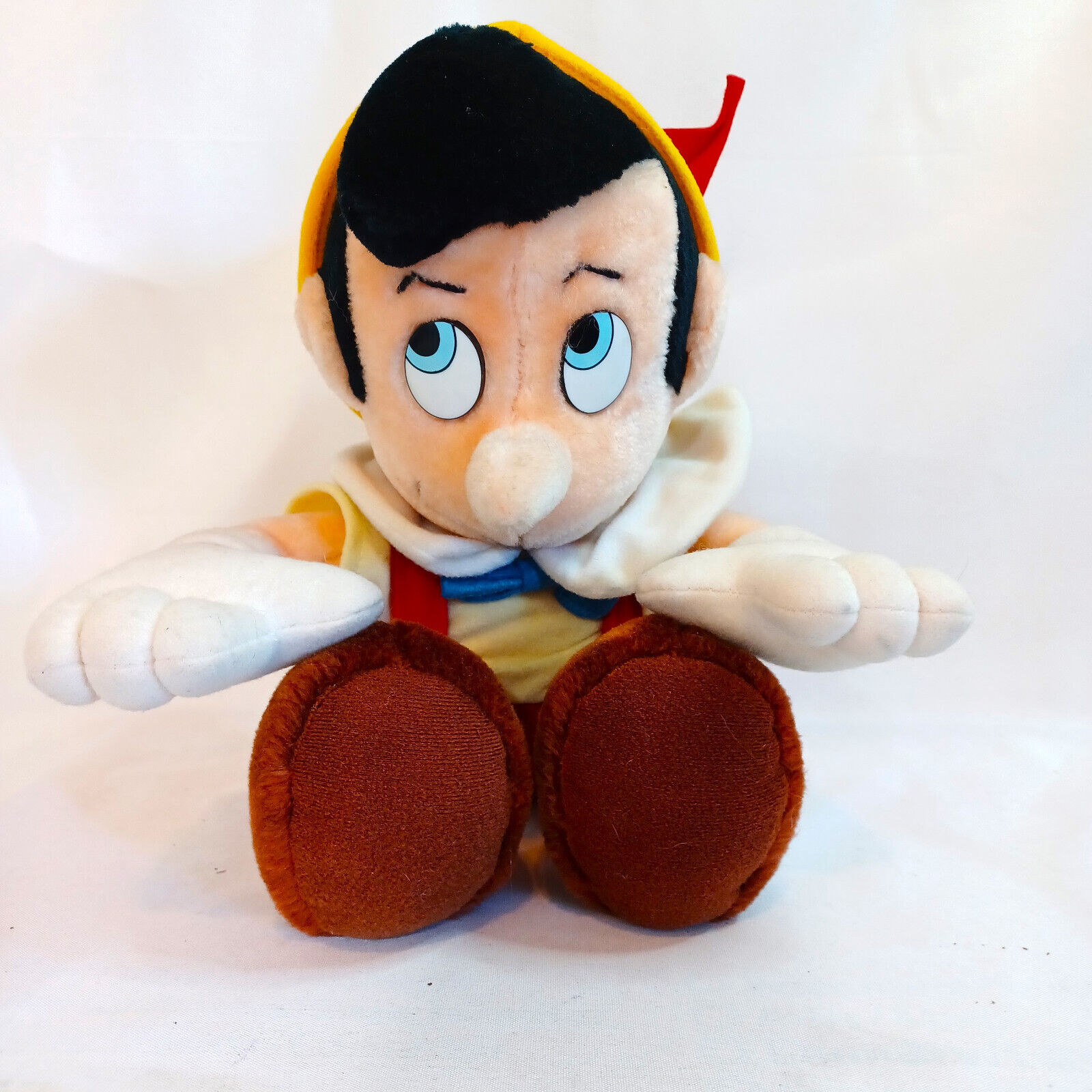 Disneyland Walt Disney World Pinocchio Plush Stuffed Doll Toy Vintage 11”