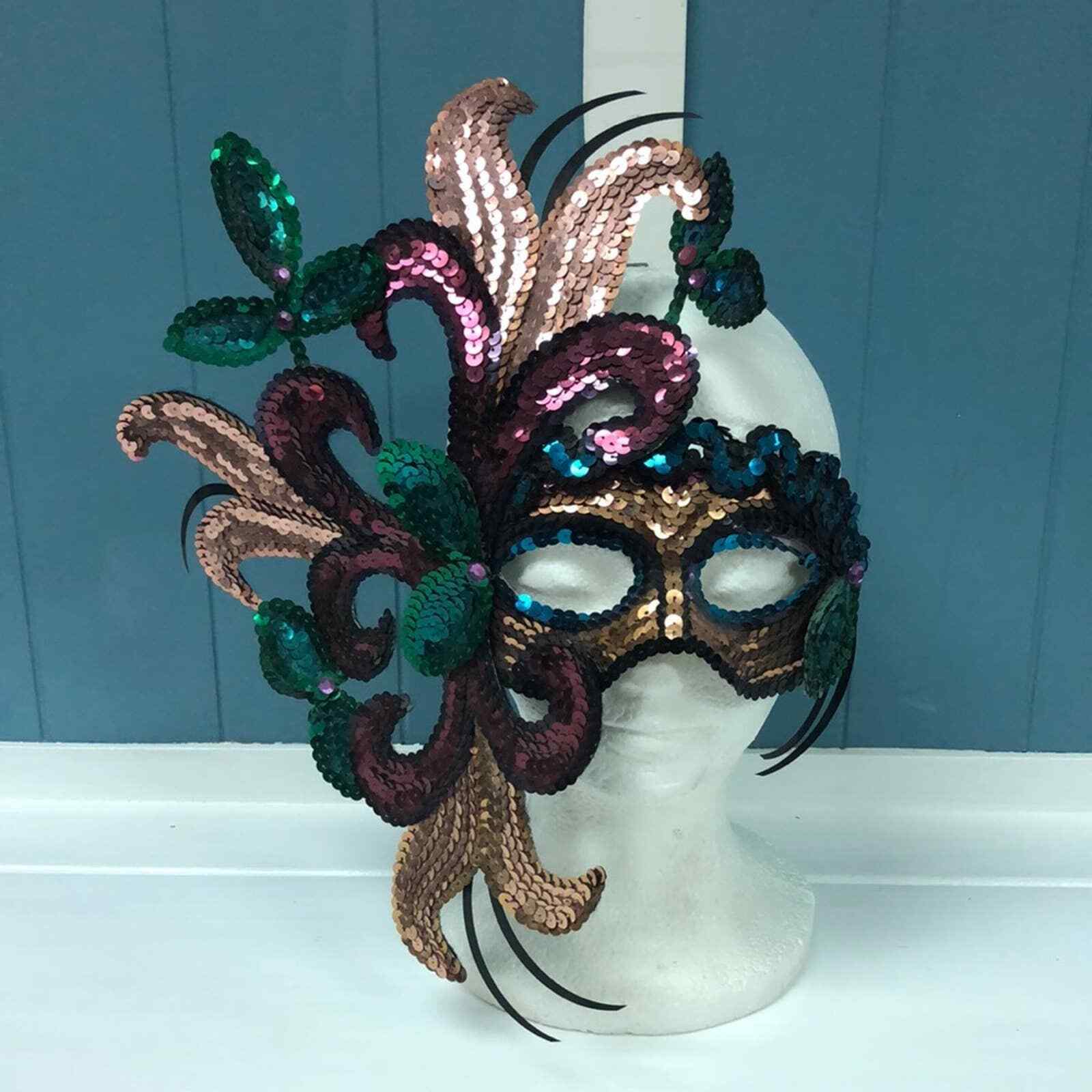 Vtg Gypsy Renaissance sequin Mardi Gras collectible mask 14” x 12”