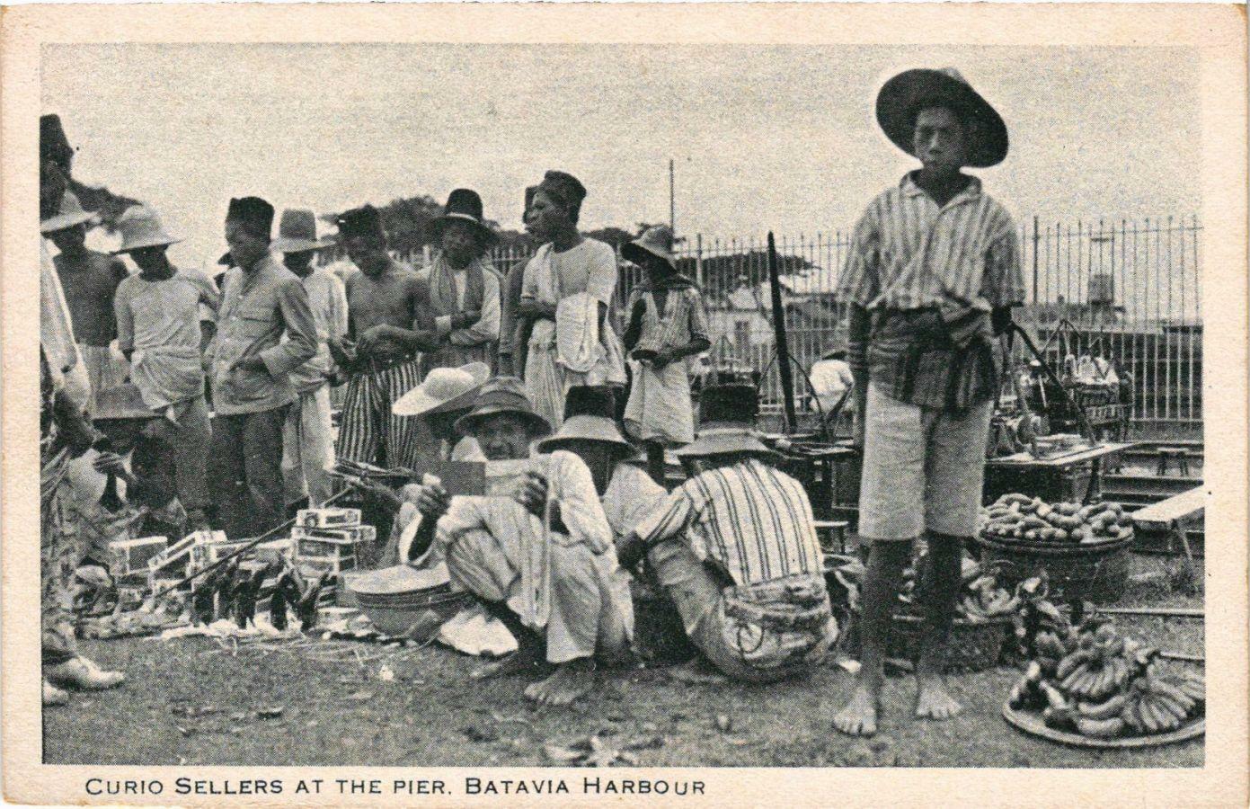 PC CPA BATAVIA Harbour Curio slers at the pier INDONESIA (a17589)