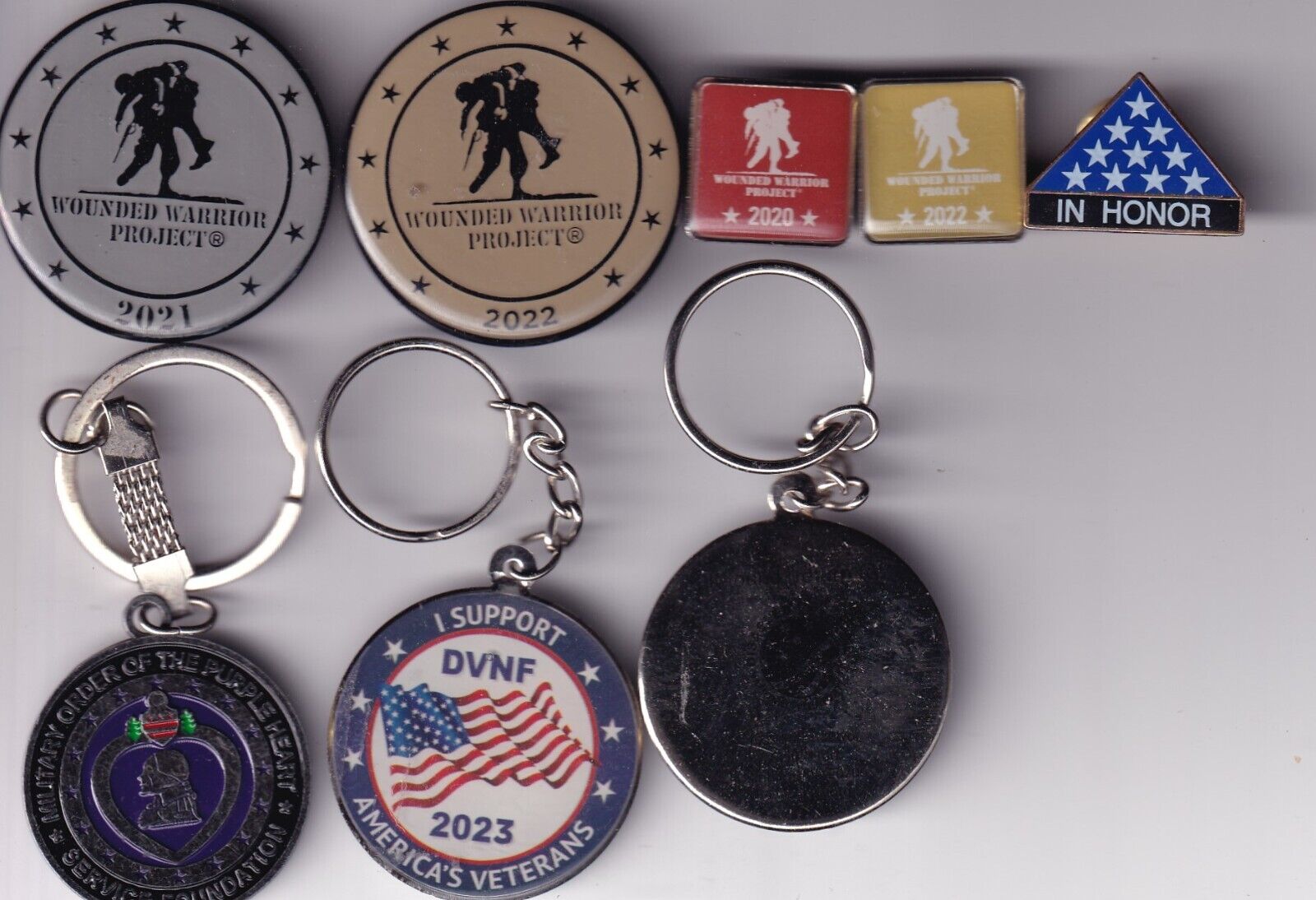 Lot of 8 VETERAN SUPPORT Pins / Key Chains - Wounded Warrior Project / DVNF +