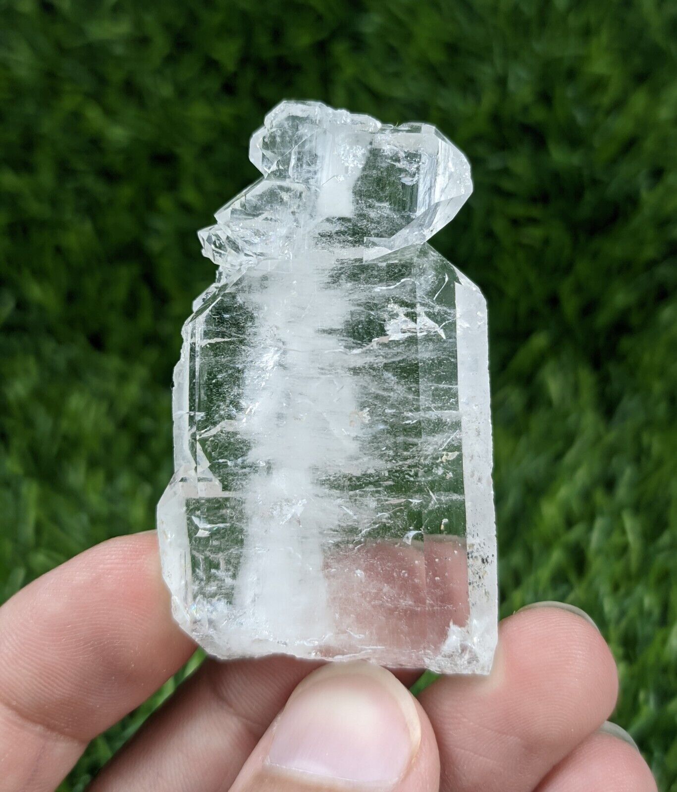 Natural Faden Quartz crystal from Balochistan Pakistan, 29 grams.