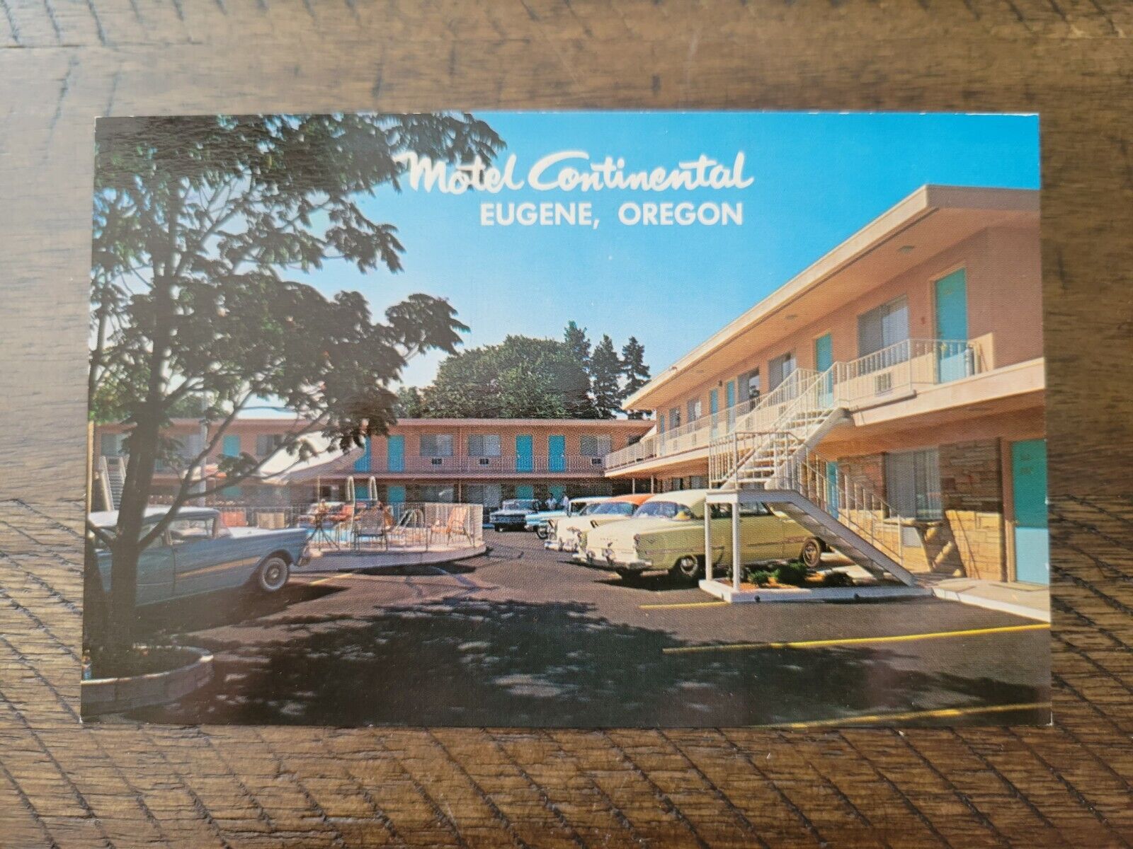 Postcard OR Oregon Eugene Motel Continental Roadside