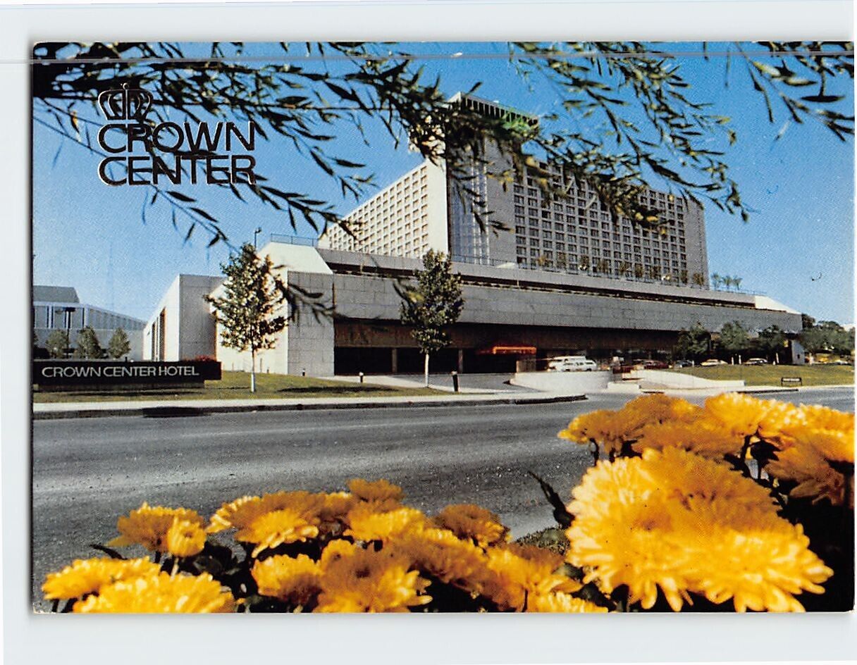 Postcard Crown Center Hotel Crown Center Kansas City Missouri USA