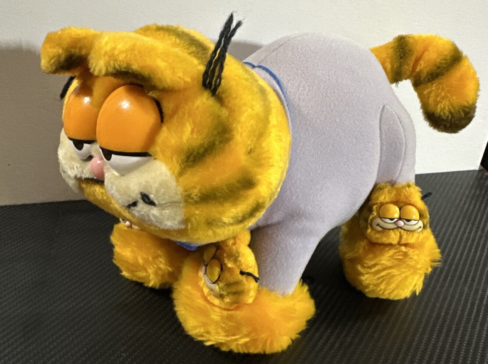 1978-1981 Garfield Dakin Plush Stuffed Animal My Favorite Slippers PJ @READ@
