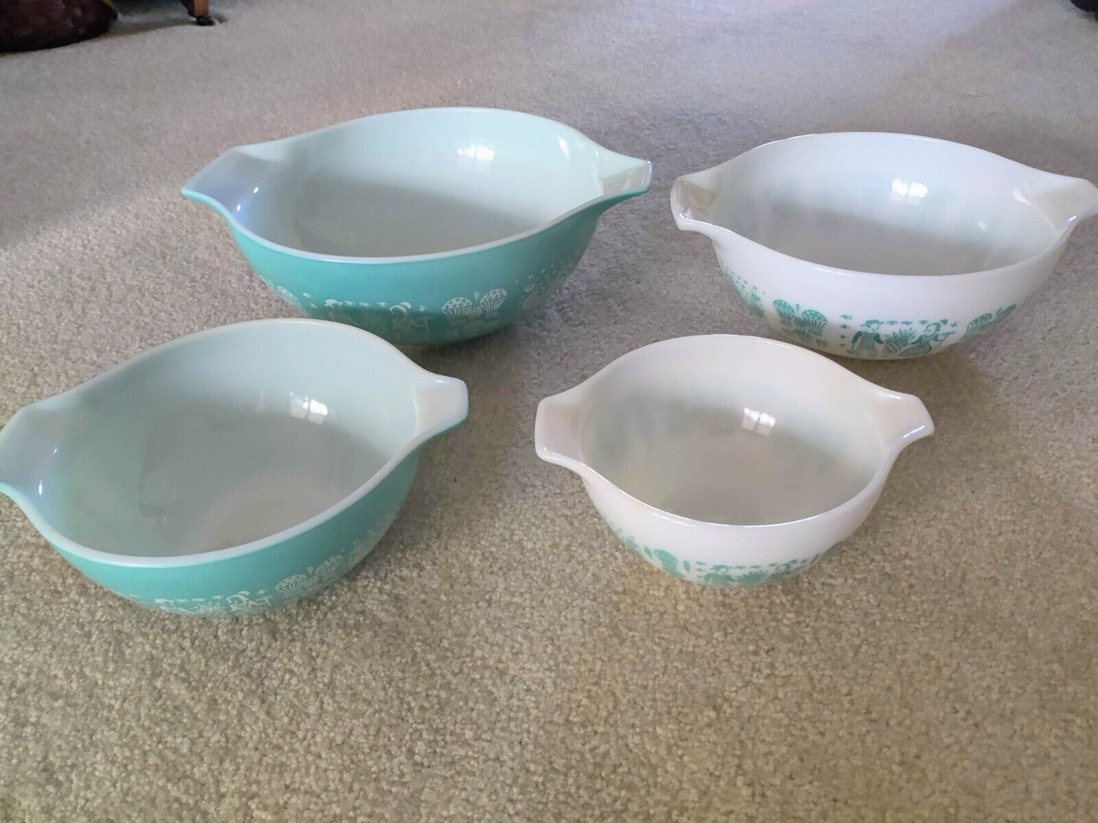 Vintage PYREX Amish Butterprint Cinderella Nesting Mixing Bowls - Set of 4 Teal