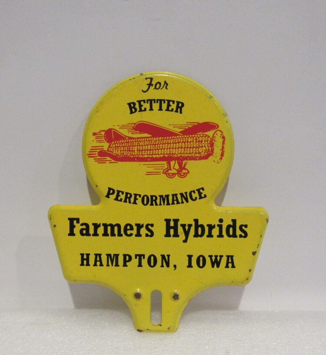 Vintage Farmers Hybrids For Performance Hampton IA Metal License Plate Topper