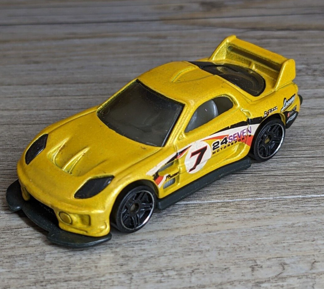 24/Seven Motorsports  Hot Wheels 2002 Mattel Thailand Race Car #7 Yellow