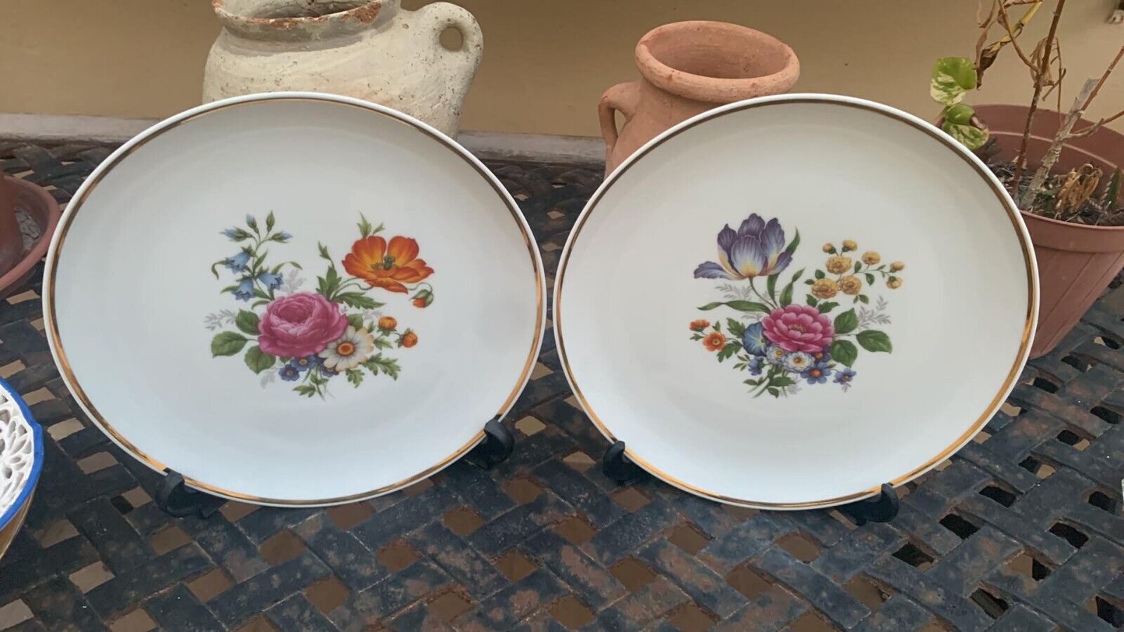 Fine ceramic vintage decorative (wall plates) Numbered from west Germany