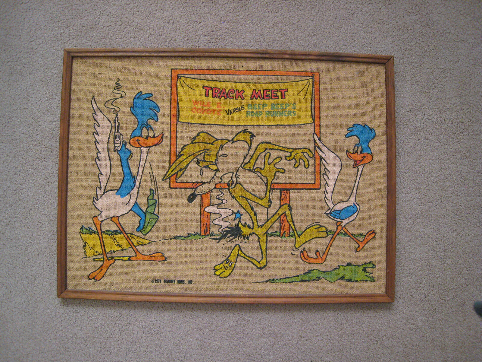 VTG Warner Bros Looney Tunes Wile E Coyote Vs Road Runner Burlap Bulletin Art