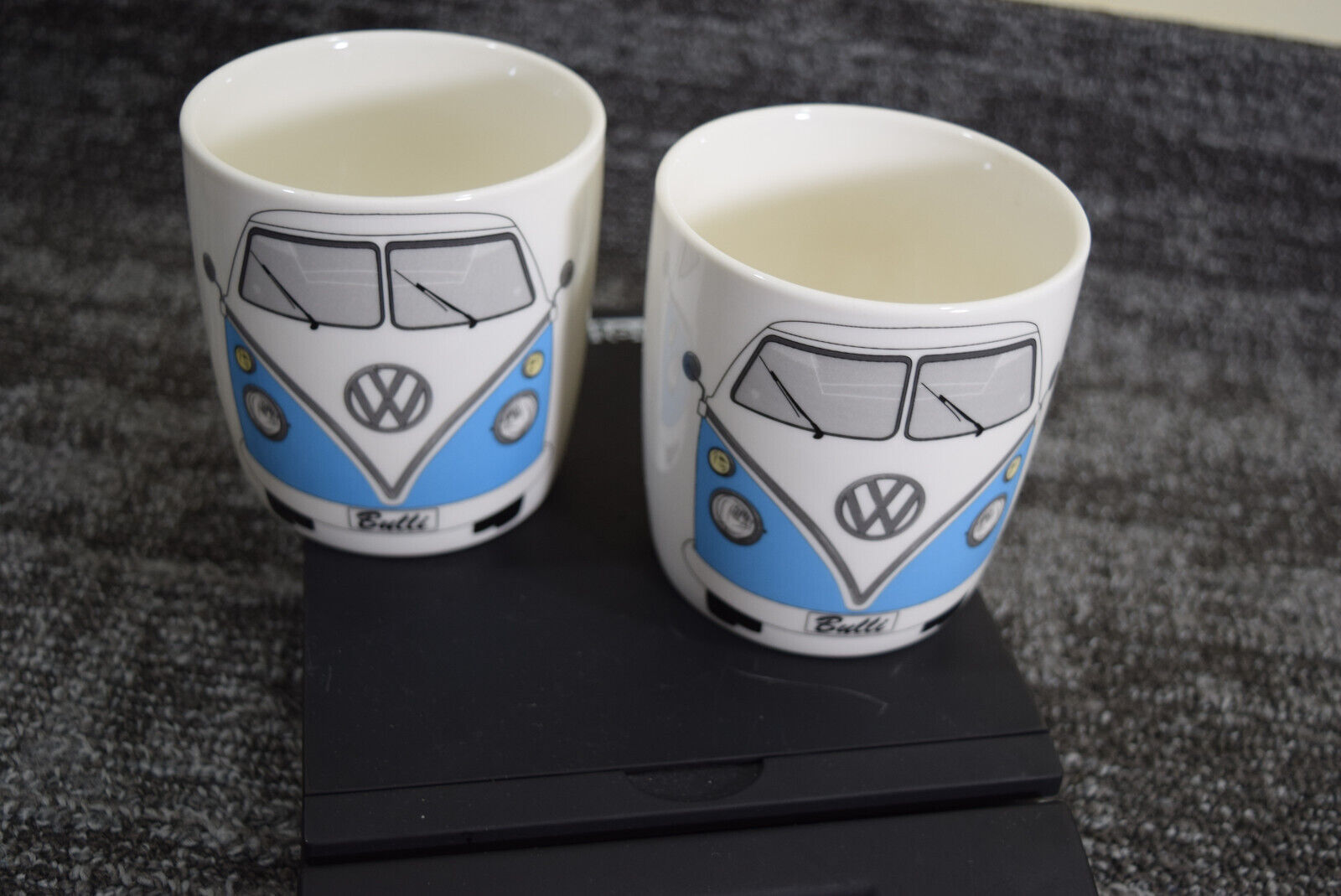 2 Volkswagen Camper Van Bus Blue White Brisa Coffee Mugs Germany 14oz VW Driver