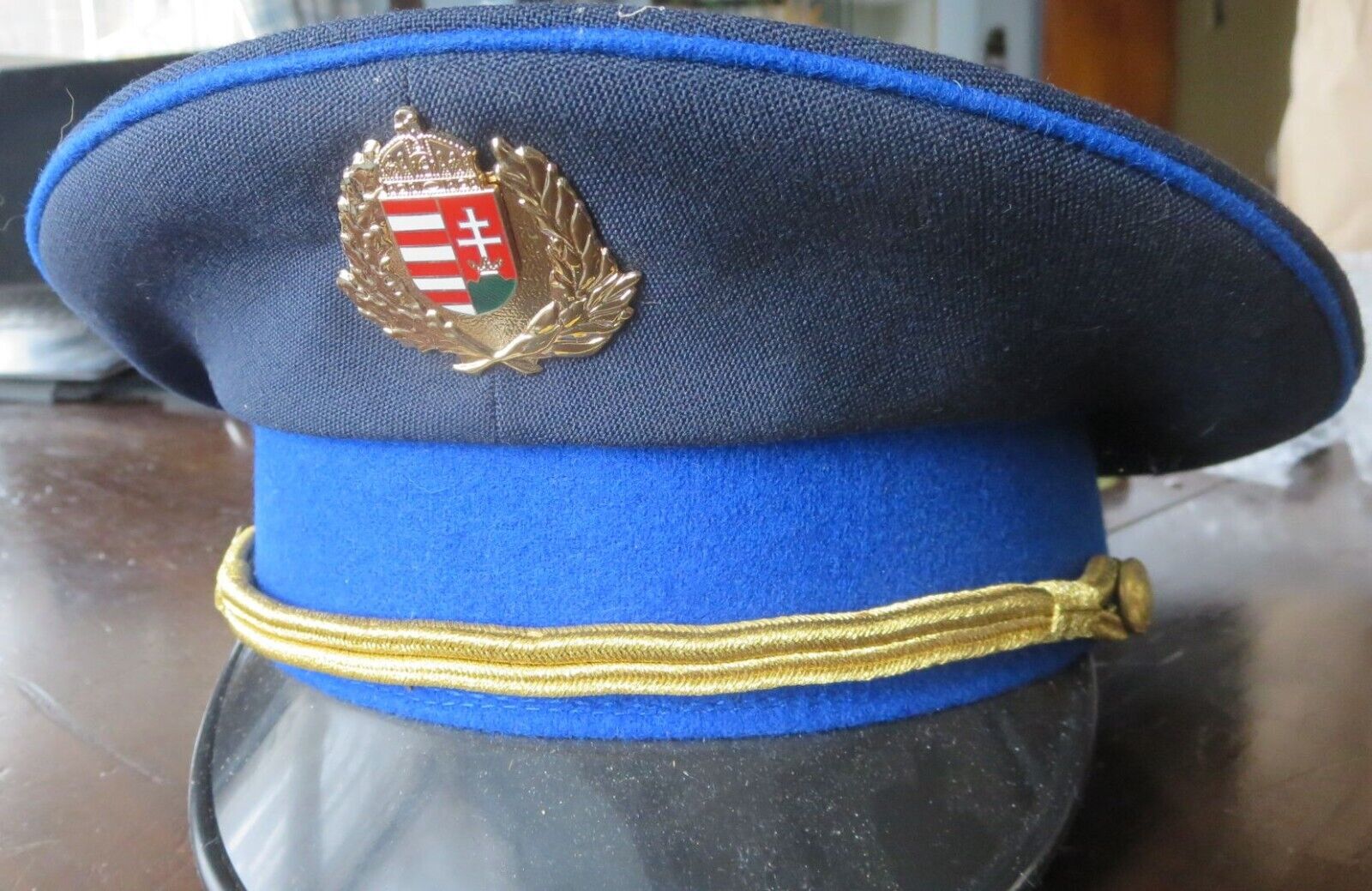 Hungarian Parade Police Hat - Post Communist period. Nice \