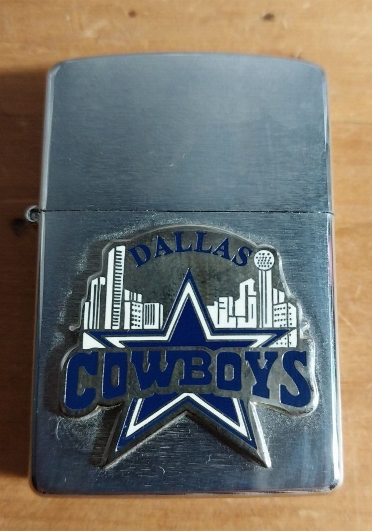 VTG Dallas Cowboys Zippo Raised details Lighter Chrome