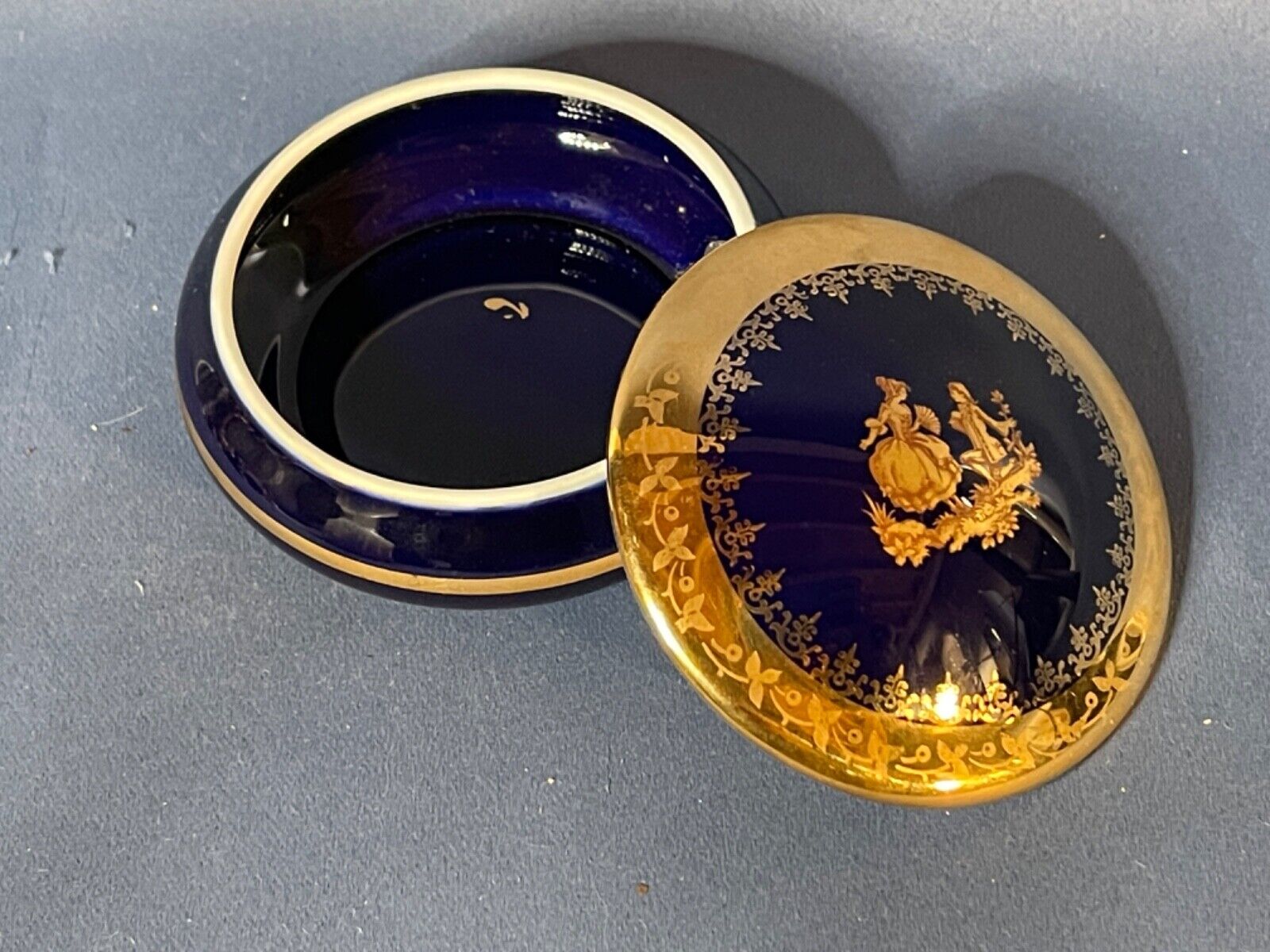 Limoges Castle Blue Porcelain  22K Gold Vintage Trinket Box France 4864