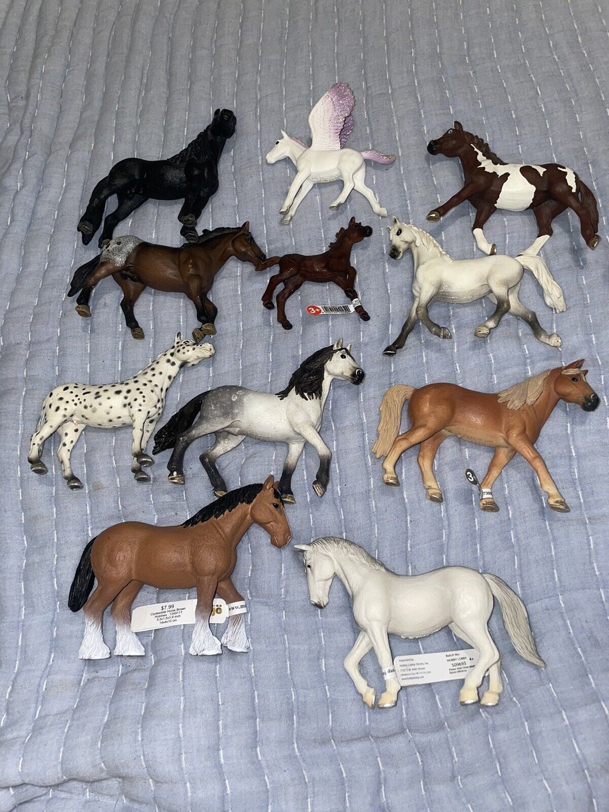 25 pieces Multi schleich animal lot - horses, random exotic animals, extra pcs.