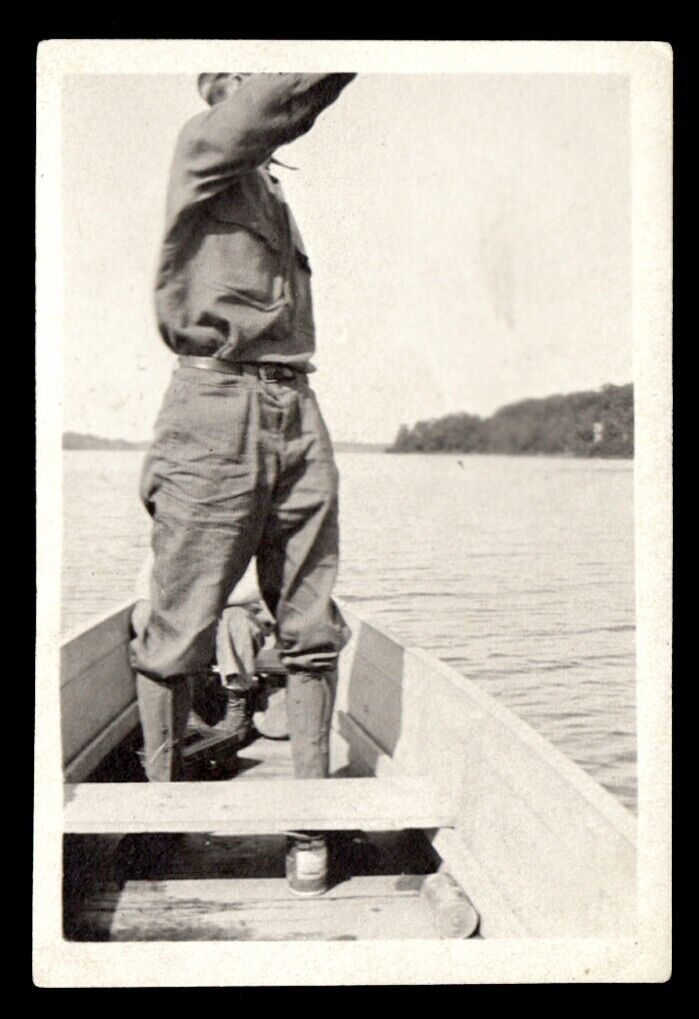 FACELESS MYSTERY MAN STANDS in ROWBOAT & STAYS ANONYMOUS ~ 1910s VINTAGE PHOTO