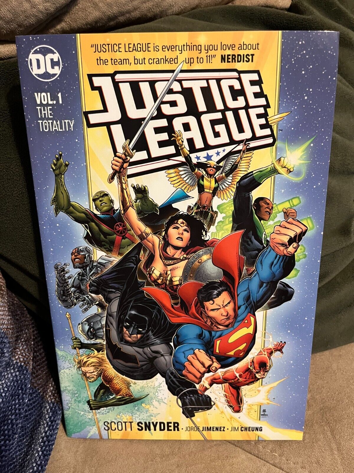 Justice League Vol. 1: The Totality by Snyder, Jiminez & Cheung TPB