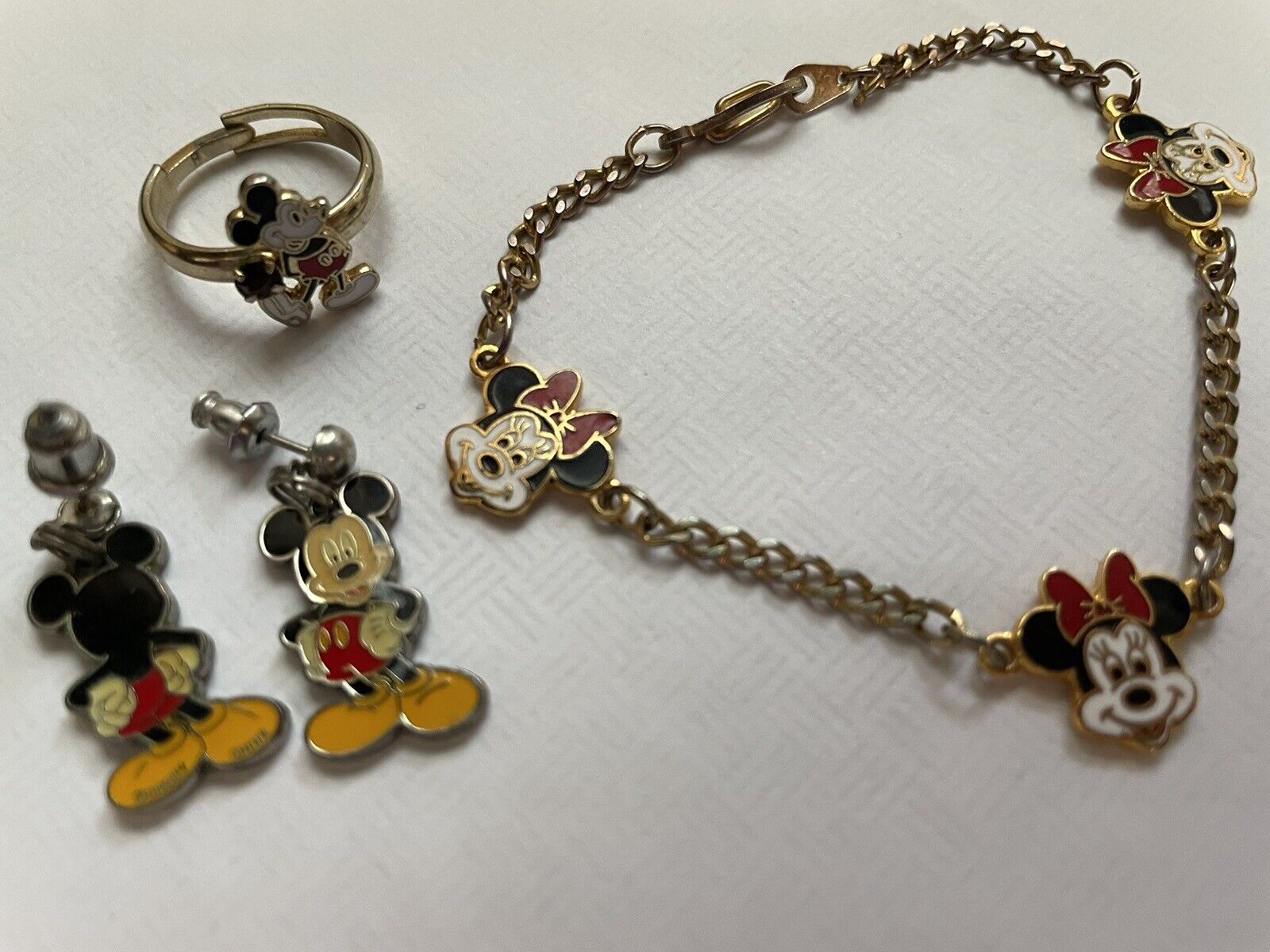 VTG ENAMELED MICKEY/MINNIE MOUSE GOLD TONE ADJUSTABLE CHILDS RING SET