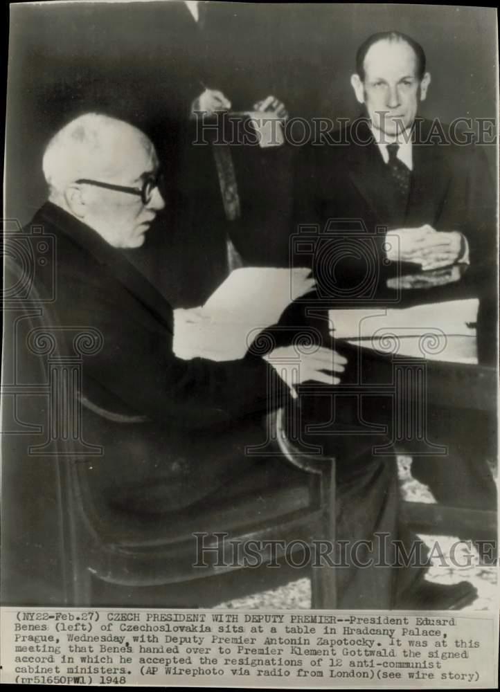 1948 Press Photo Eduard Benes & Deputy Premier Antonin Zapotocky, Czechoslovakia